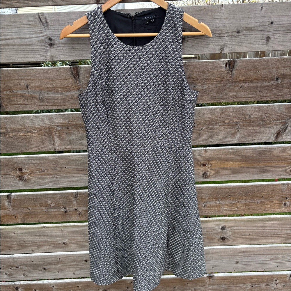 Theory Black and White Textured Dress size 8